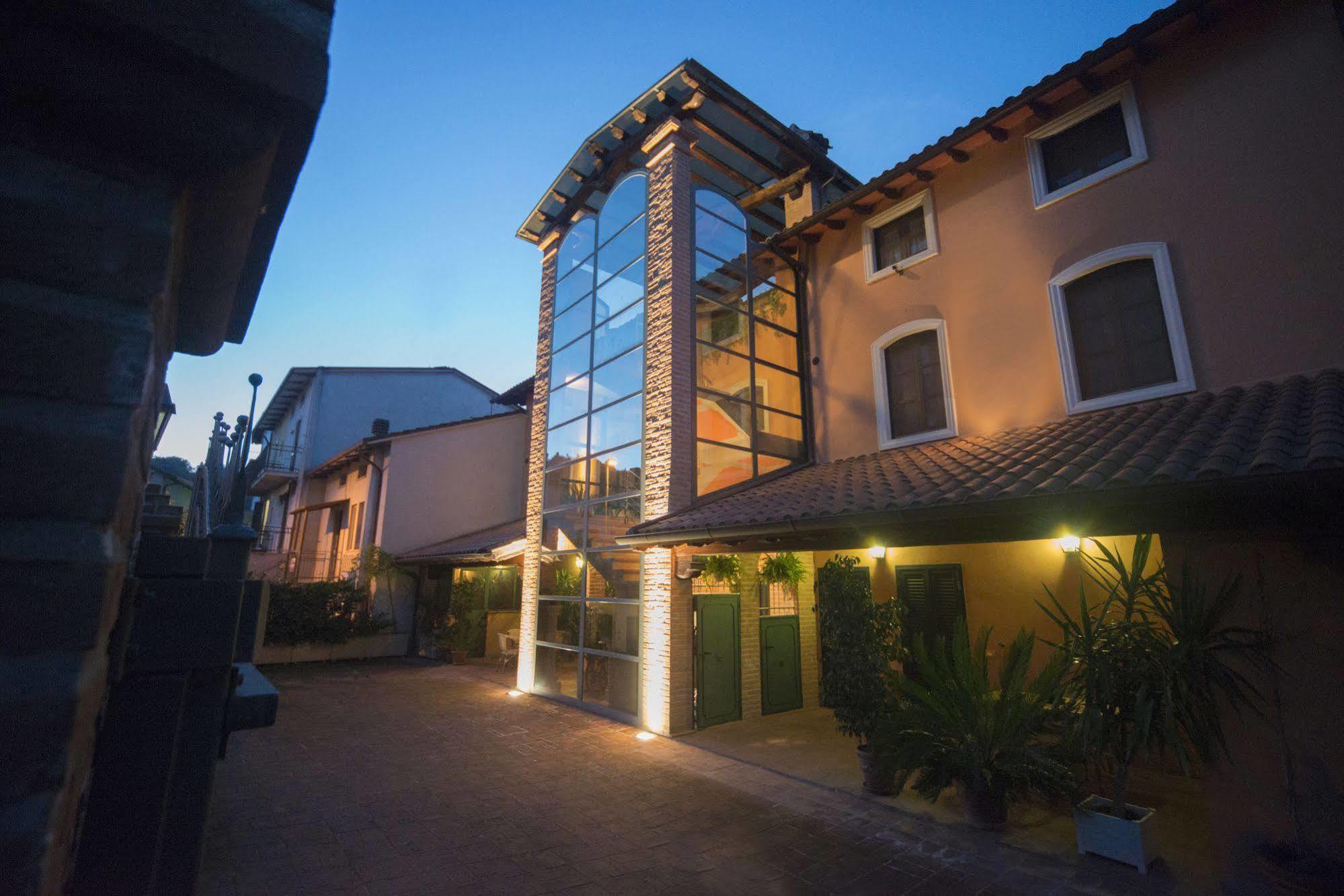 Residenze L'Uncinaia Holiday House Perugia Eksteriør bilde