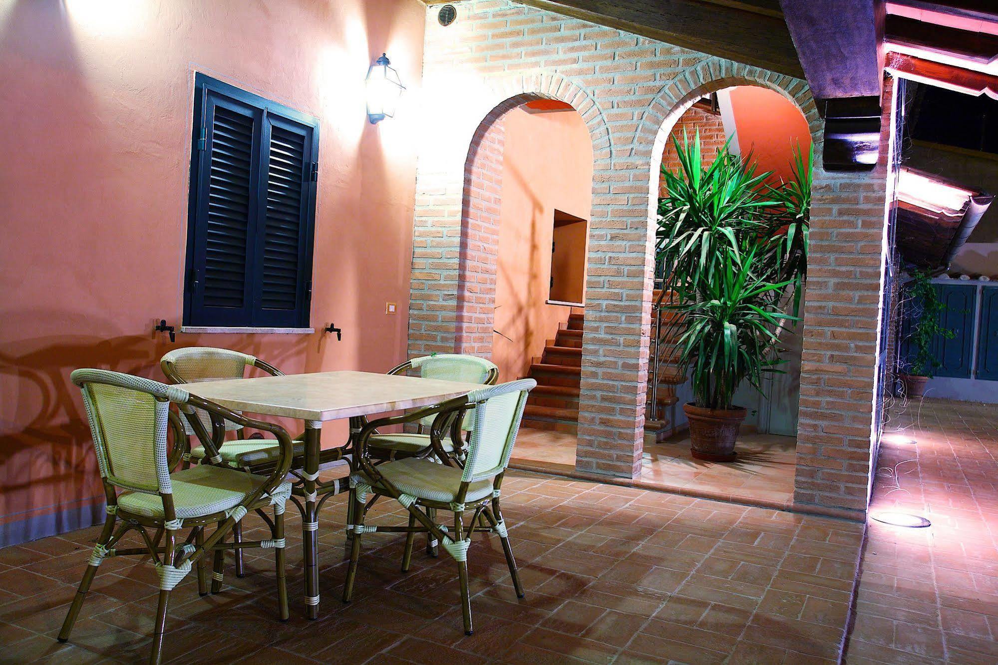 Residenze L'Uncinaia Holiday House Perugia Eksteriør bilde